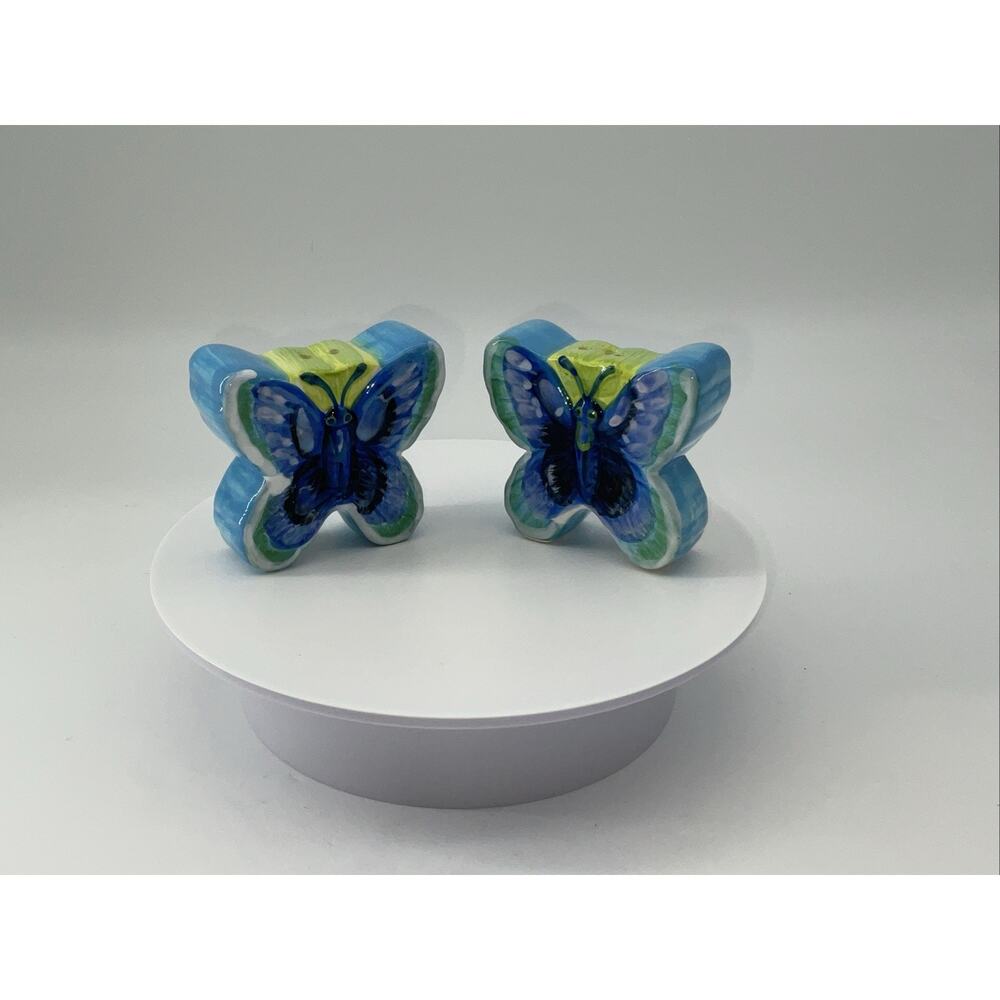 Butterfly Shaped Salt & Pepper Shaker Set, Great Gift Opportunity